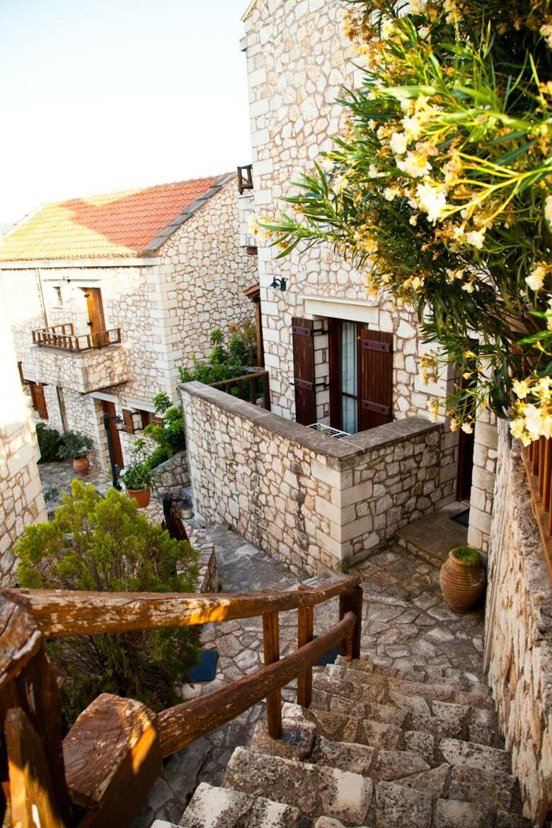 Tsivaras Villas