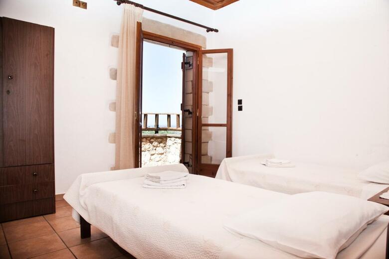 Tsivaras Villas