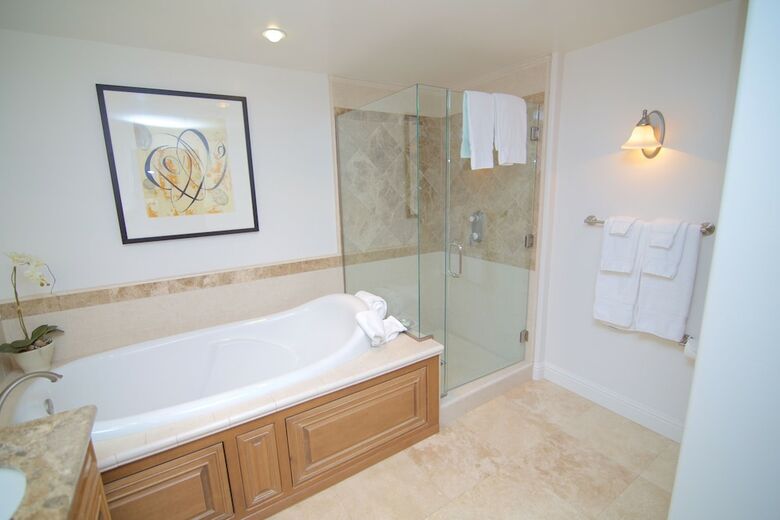 Hotel Dolphin Bay Resort And Spa