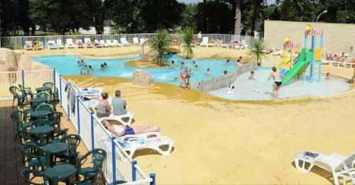 Camping Le Chateau Du Petit Bois