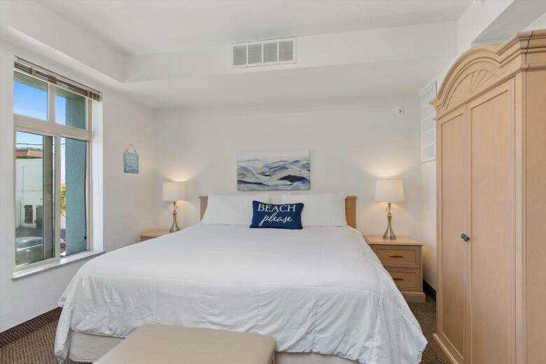 Hotel Beach House Inn & Suites