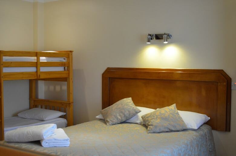 Gatwick Cambridge Hotel