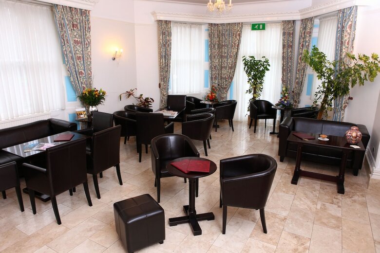 Gatwick Cambridge Hotel