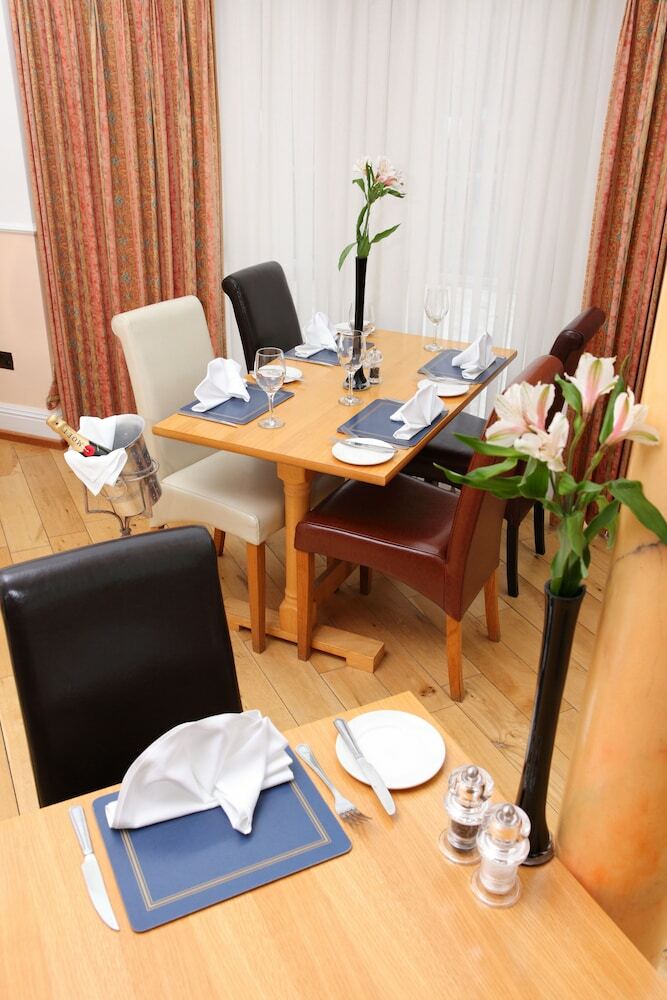 Gatwick Cambridge Hotel