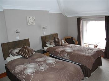 Hostal Tanes Hotel
