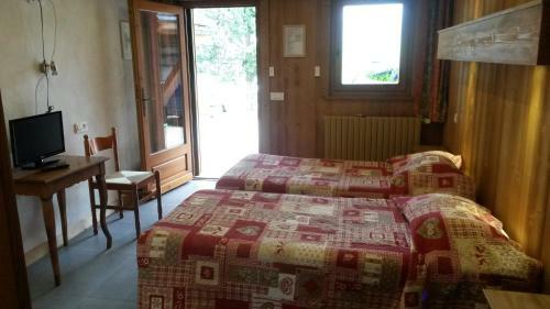 Hotel H�tel Les Bernards