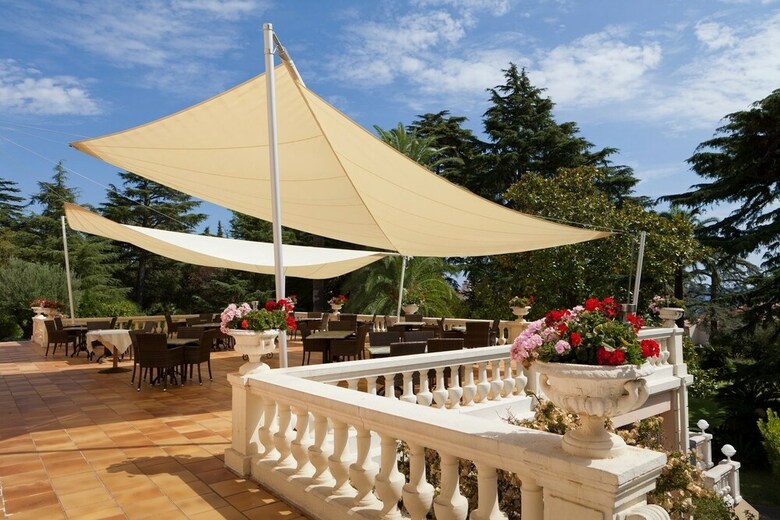Hotel Les Tourelles