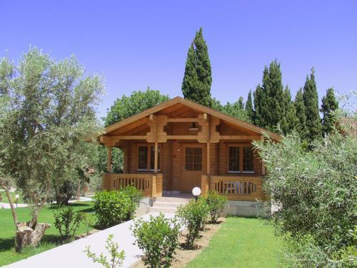 Sandy's Studios Apartments & Log-villas