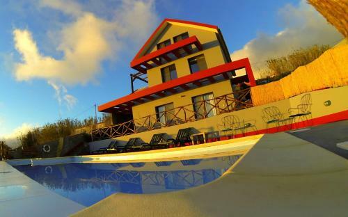 Hostal Madeira Native Motion Guest House