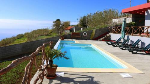 Hostal Madeira Native Motion Guest House
