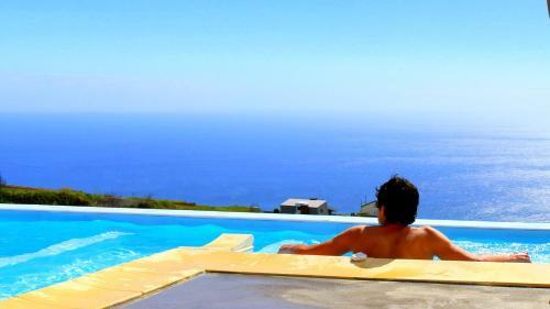 Hostal Madeira Native Motion Guest House
