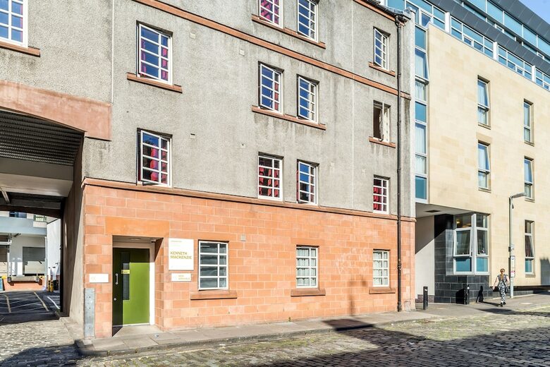 Hostal Kenneth Mackenzie