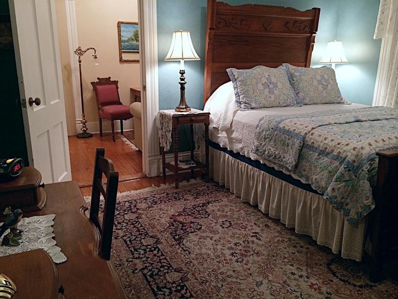 Brackenridge House Bed And Breakfast