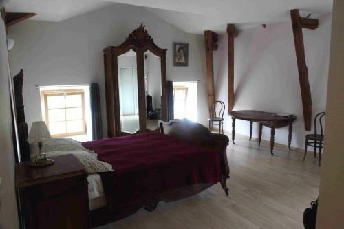 Hostal Domaine Du Vern