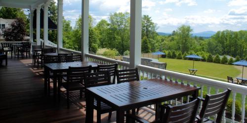 Hotel Kemble Inn And Table Six Restaurant