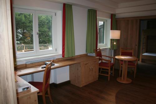 Concordia Apartments