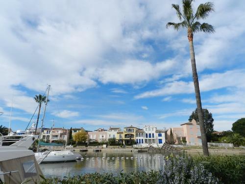 One-bedroom Apartment Village Marin 2