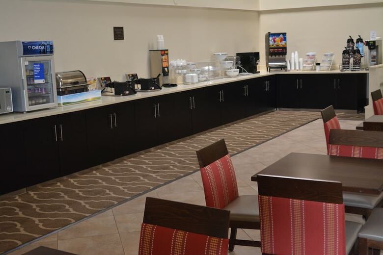 Hotel Oglethorpe Inn & Suites