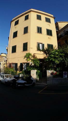 Hotel Pensione Week End