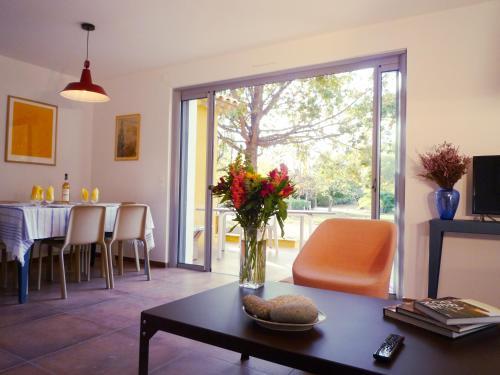 R�sidence Agathos (un Jardin Sur La Plage)