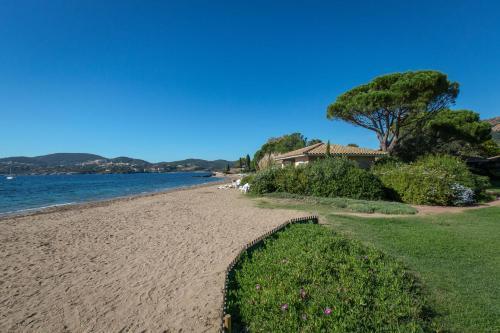 R�sidence Agathos (un Jardin Sur La Plage)