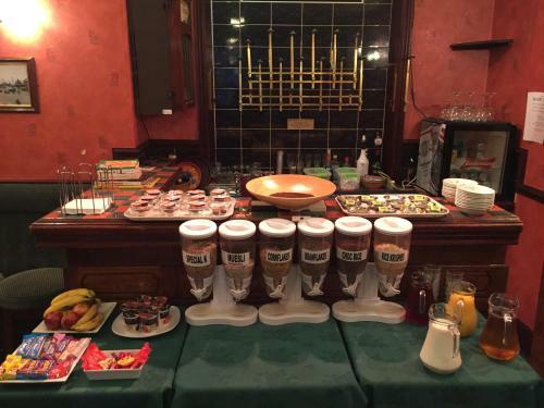 Hostal Trentham Hotel
