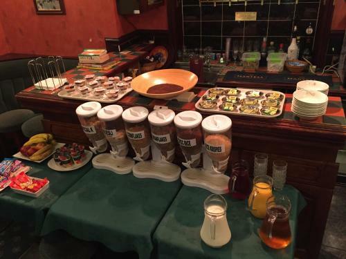 Hostal Trentham Hotel
