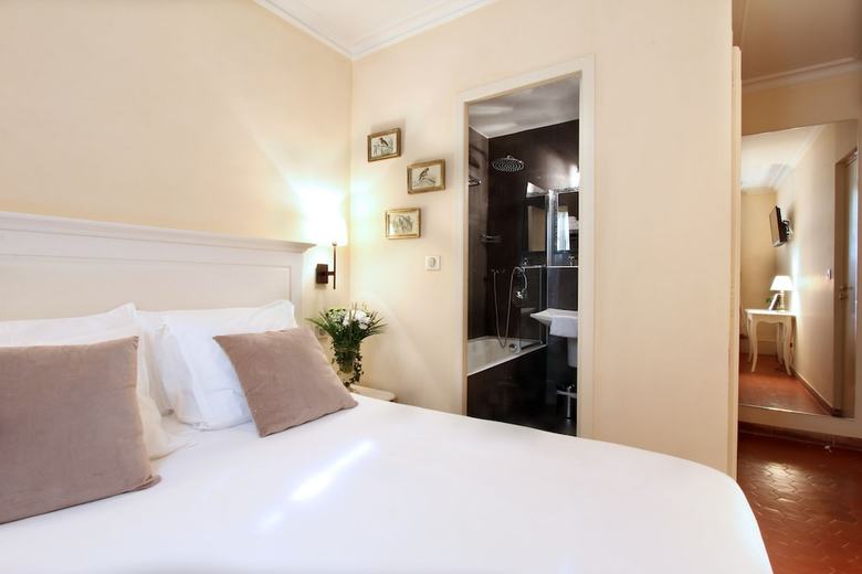 Hotel Les Quatre Dauphins