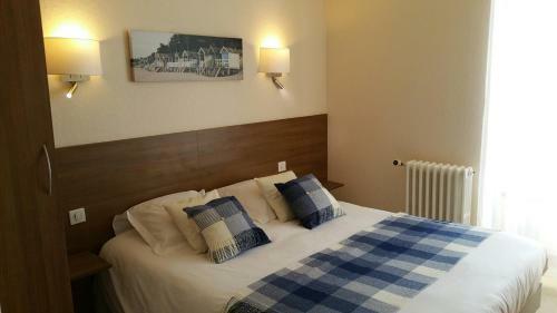 Hotel H�tel Du Port Rhu