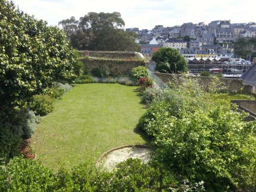 Hotel H�tel Du Port Rhu
