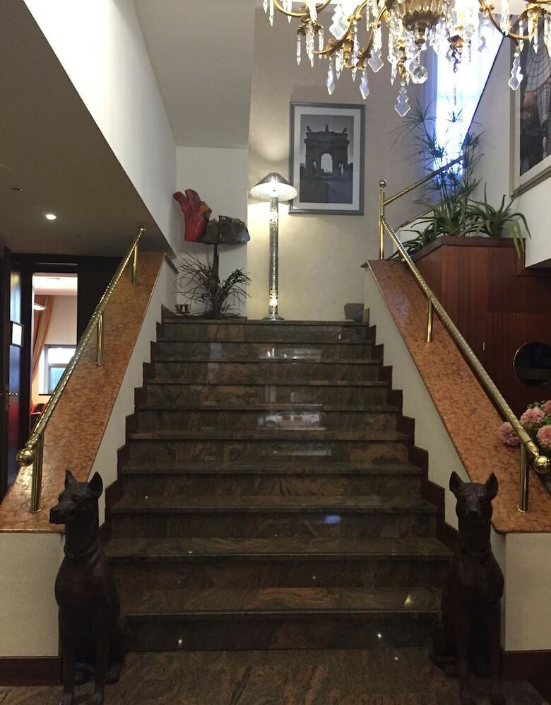 Hotel Bristol