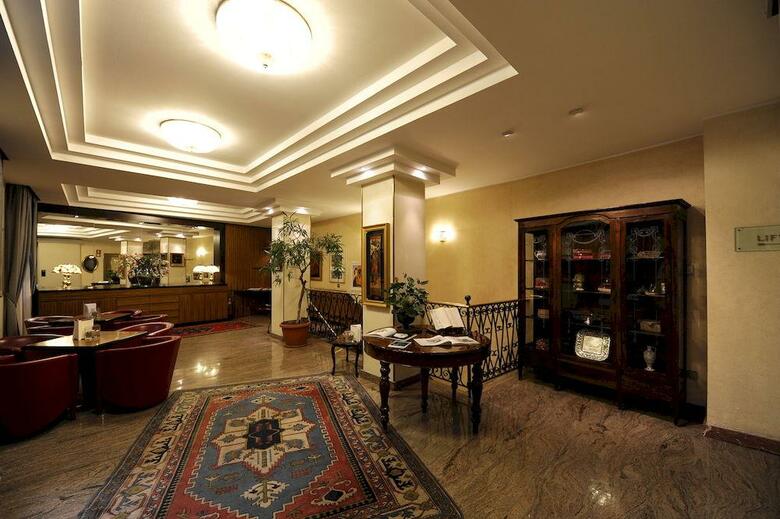 Hotel Carrobbio