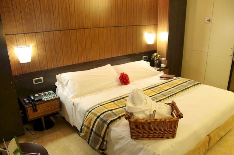 Hotel Carrobbio