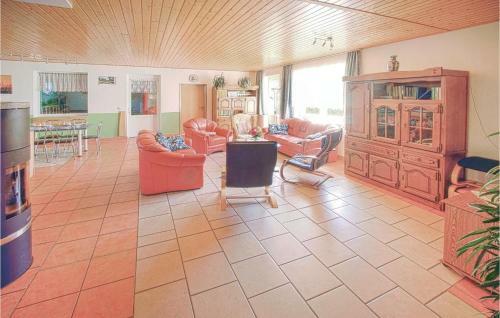 Holiday Home Am Rodelberg H
