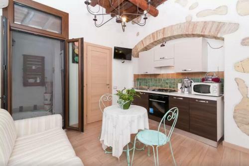 Bed & Breakfast Arch�