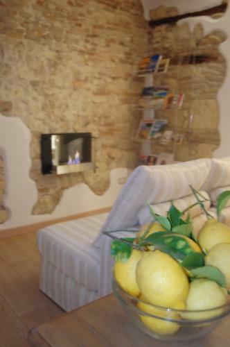 Bed & Breakfast Arch�
