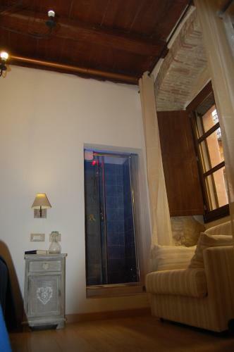 Bed & Breakfast Arch�