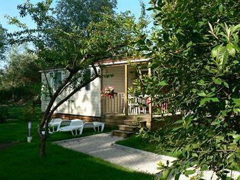 Camping Village Internazionale Lago Di Bracciano