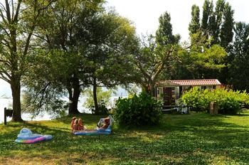 Camping Village Internazionale Lago Di Bracciano