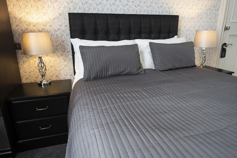 Hotel Grosvenor Suites