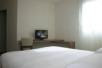 Brit Hotel Alghotel