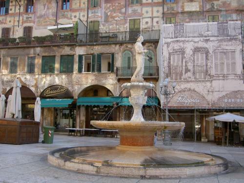 Albergue Protezione Della Giovane