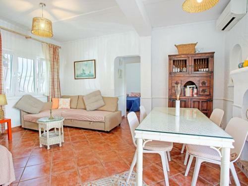 Comfortable Holiday Home Close To The Beach In La Cala De Mijas