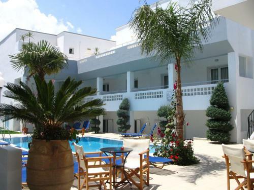 Apartamentos Emerald Hotel