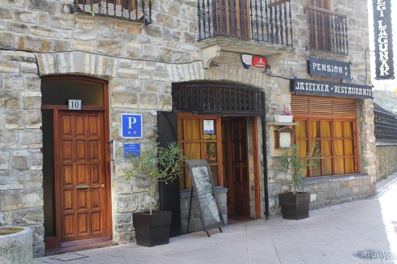 Hostal Asador Pensi�n Lagunak