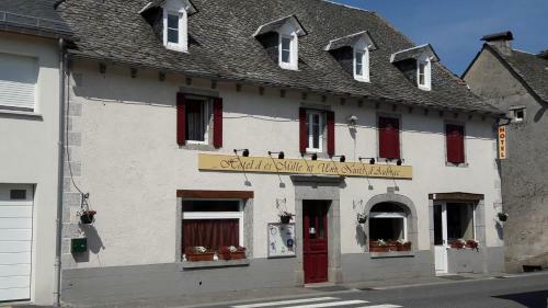 Hotel Mille Et Une Nuits D'aubrac