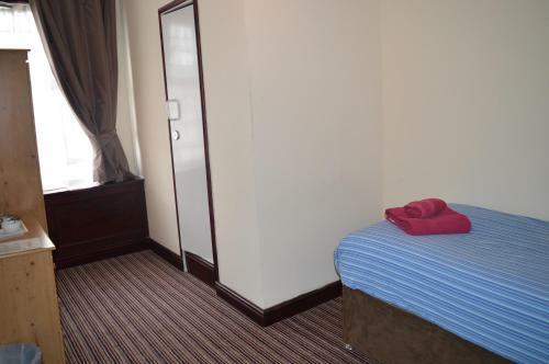 Hostal Globe Hotel
