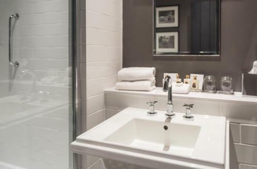 Lygon Arms - The Hotel Collection
