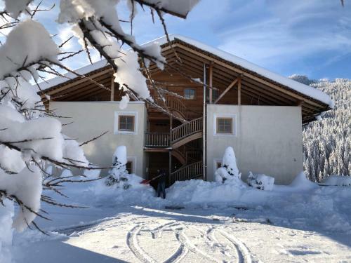 Apartments Serghela