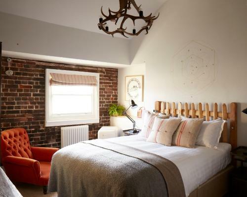 Artist Residence Hotel